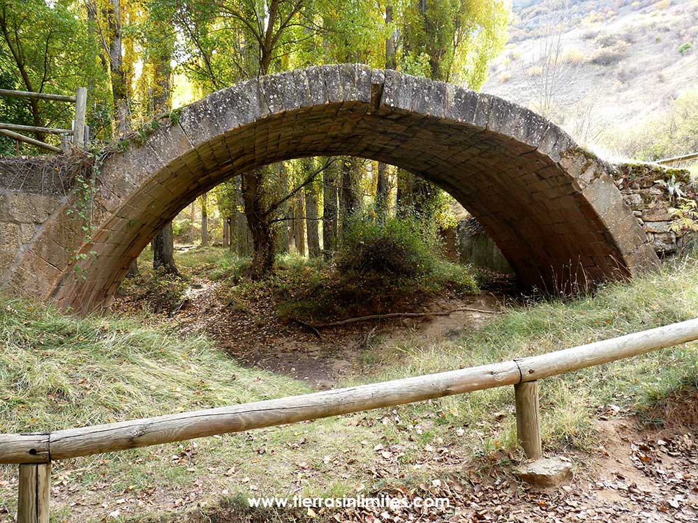 Los restos del puente romano de Talcano